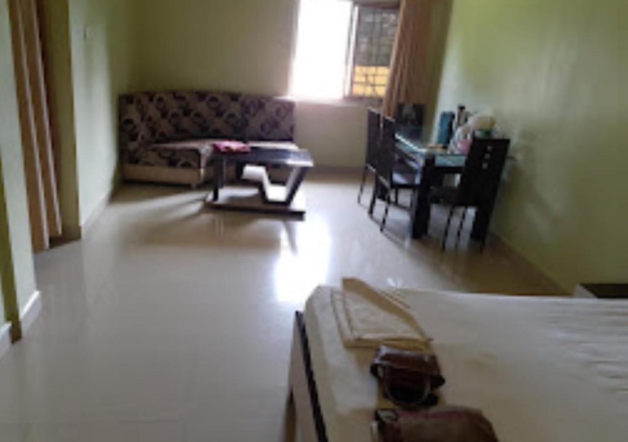 Hotel Blue Paradise Chandrapur Exterior foto