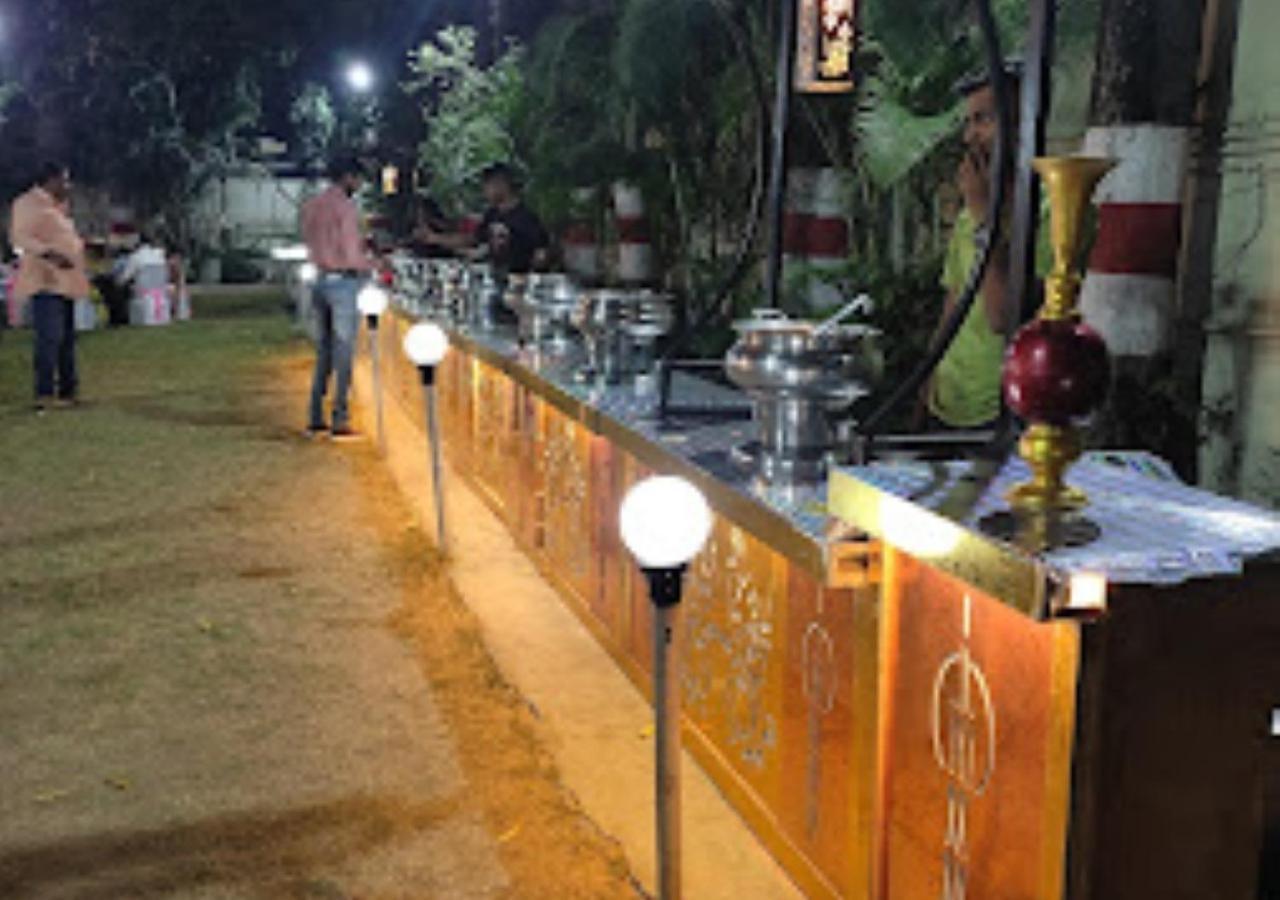 Hotel Blue Paradise Chandrapur Exterior foto